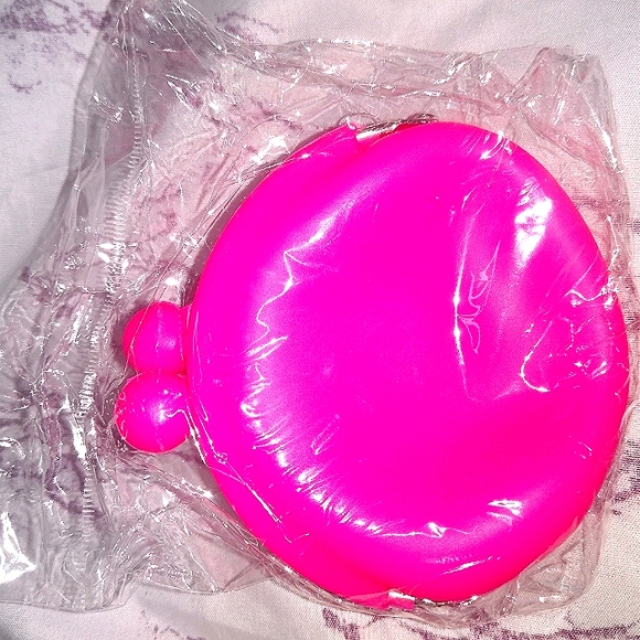 Small Cent Wallets - Picture 2 of 4